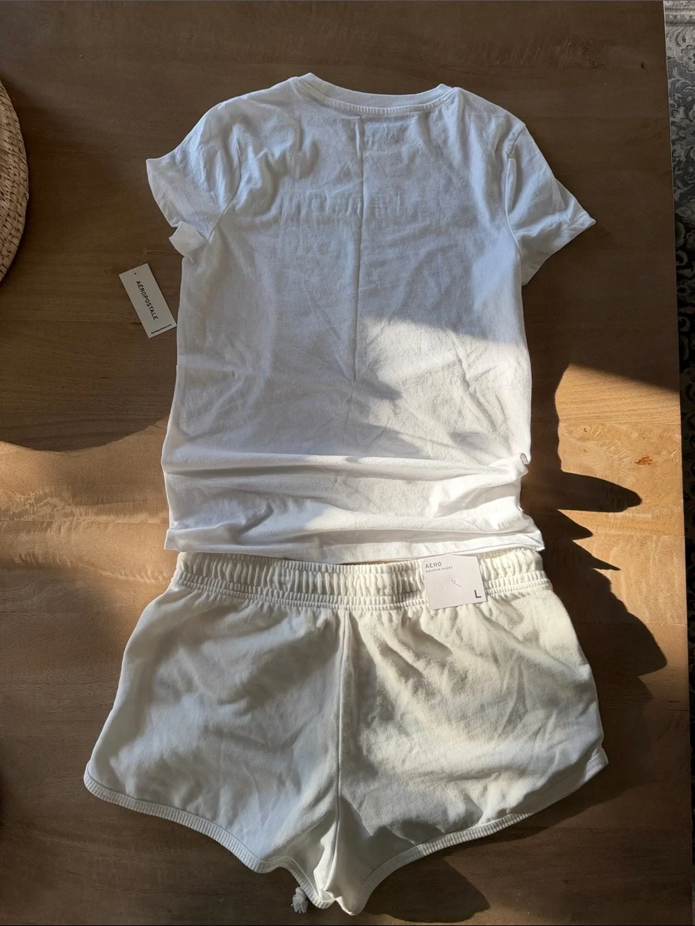 Aeropostale crisp white